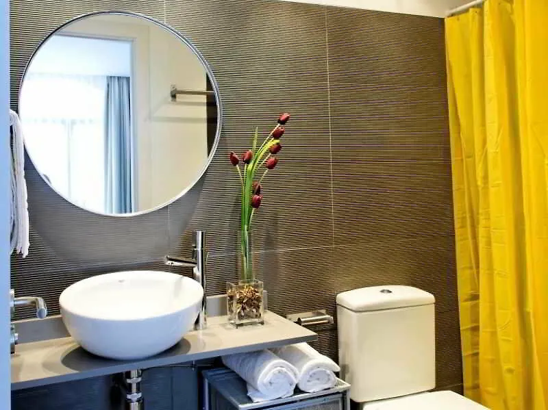 Inside Barcelona Apartments Sants
