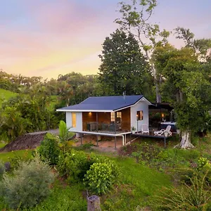 https://cassowary-falls-gateway-daintree.queenslandhotels.net