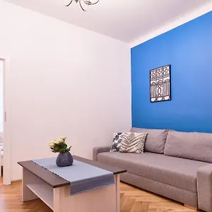 https://spacious-apartments-zyblikiewicza-street.krakowhotelspoland.com