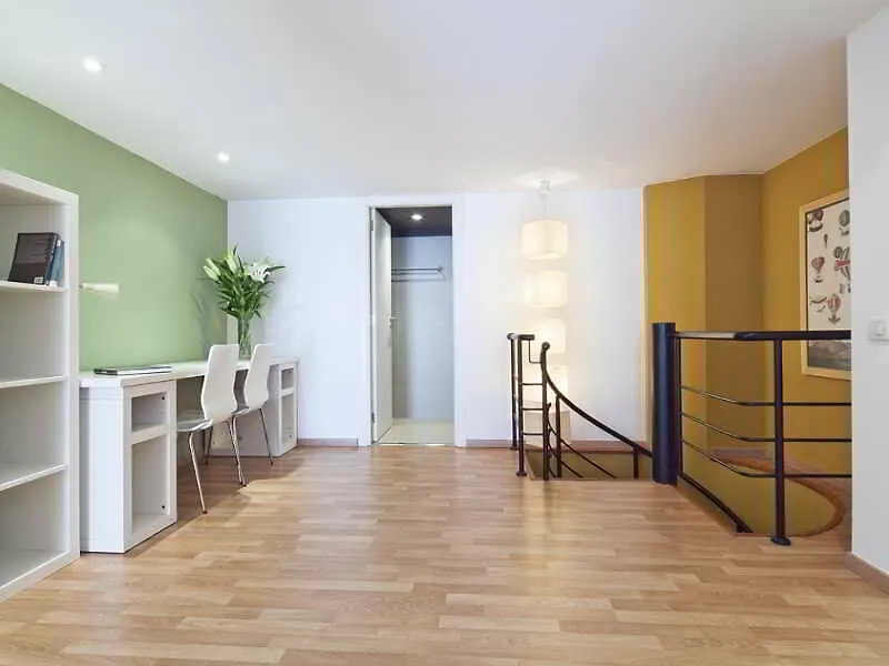 Inside Barcelona Apartments Sants