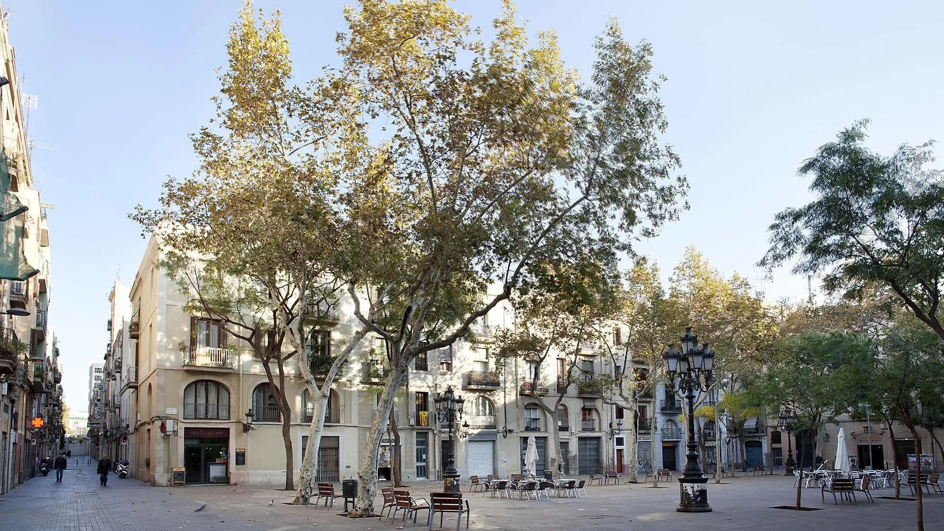 Inside Barcelona Apartments Sants