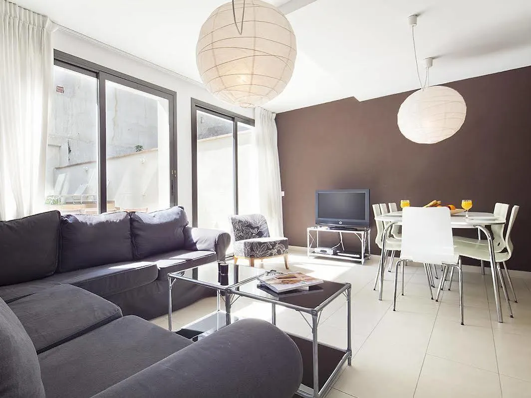 Inside Barcelona Apartments Sants