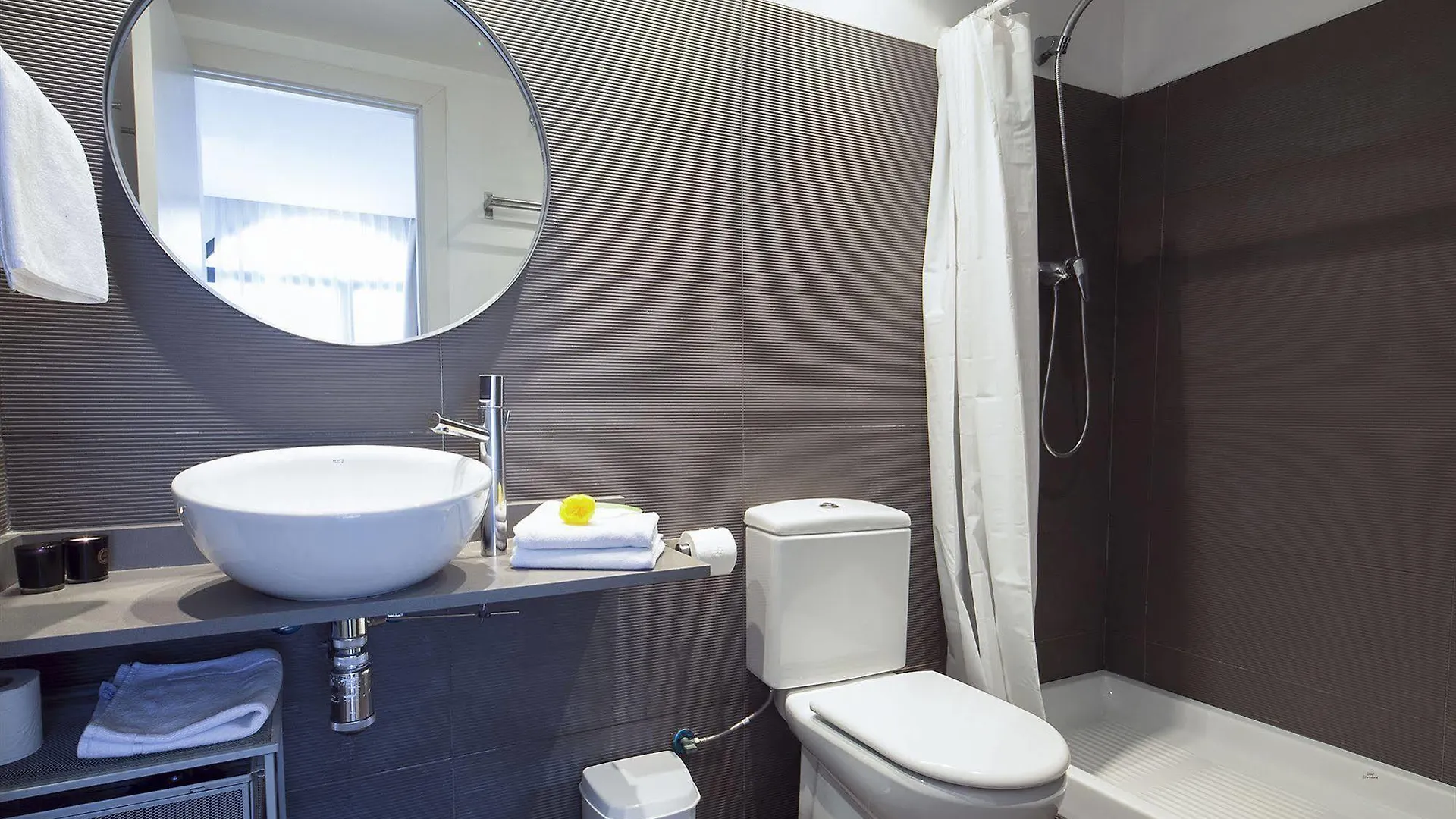 Inside Barcelona Apartments Sants Spain