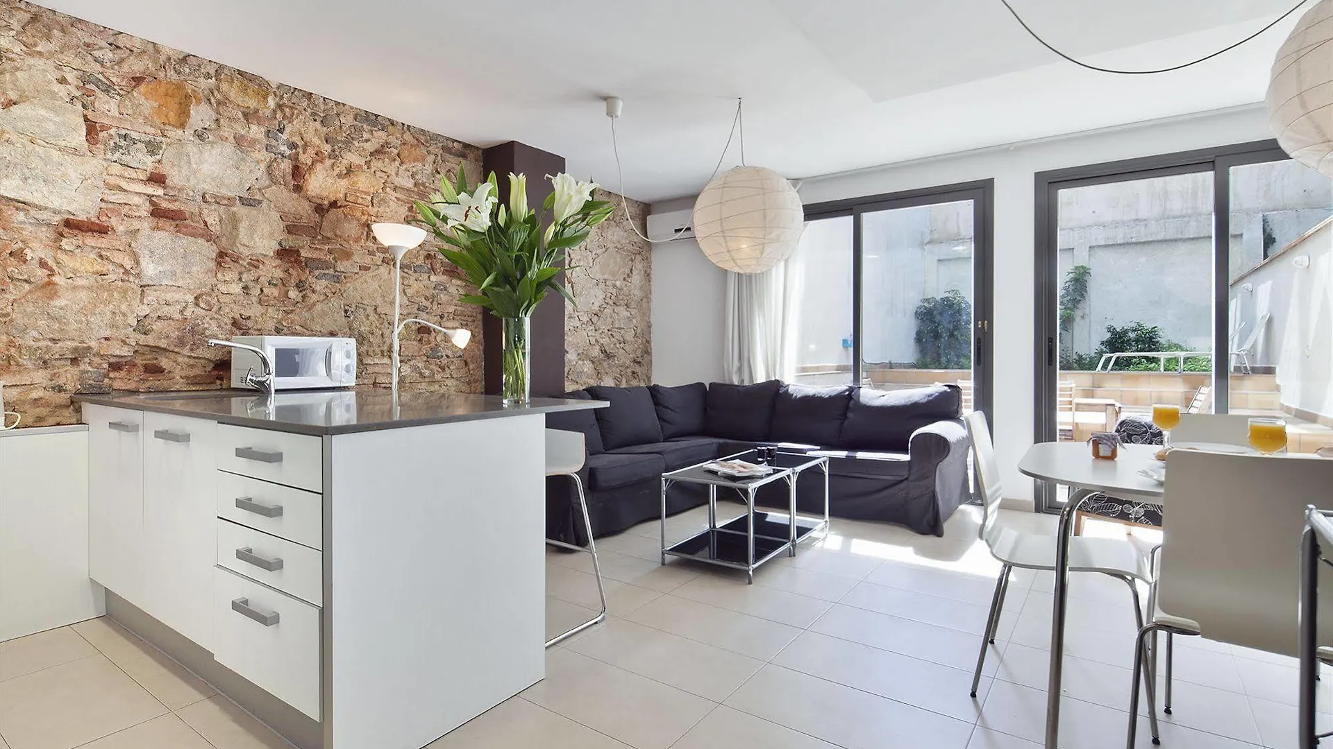 Inside Barcelona Apartments Sants 0*,  Spain