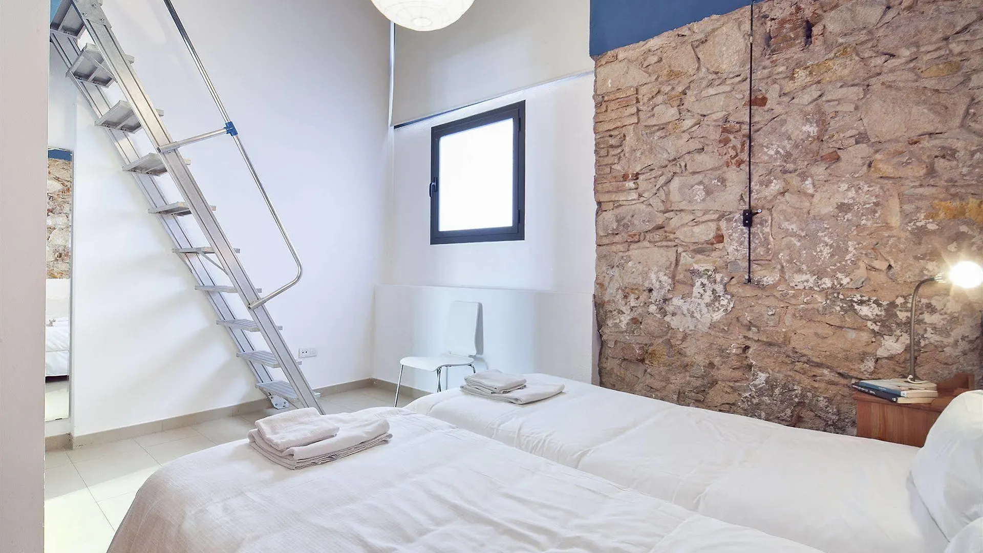 Inside Barcelona Apartments Sants Spain