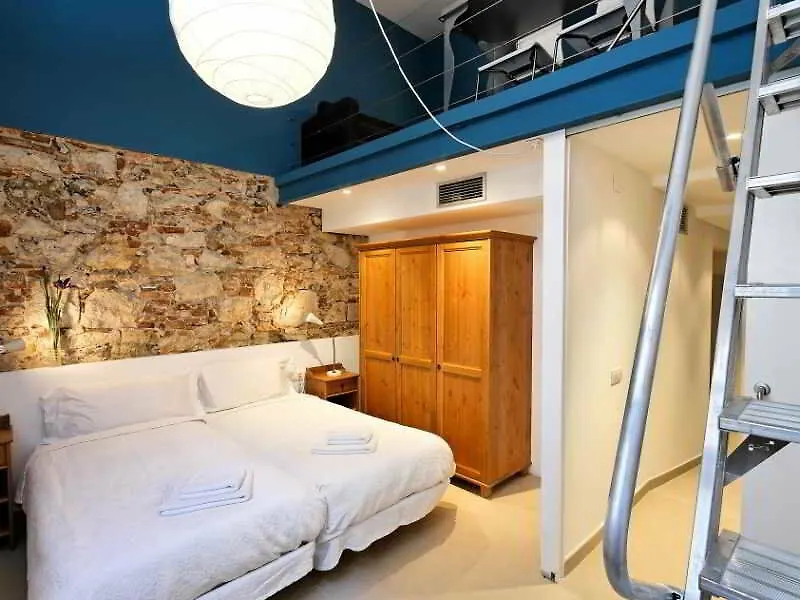 Inside Barcelona Apartments Sants