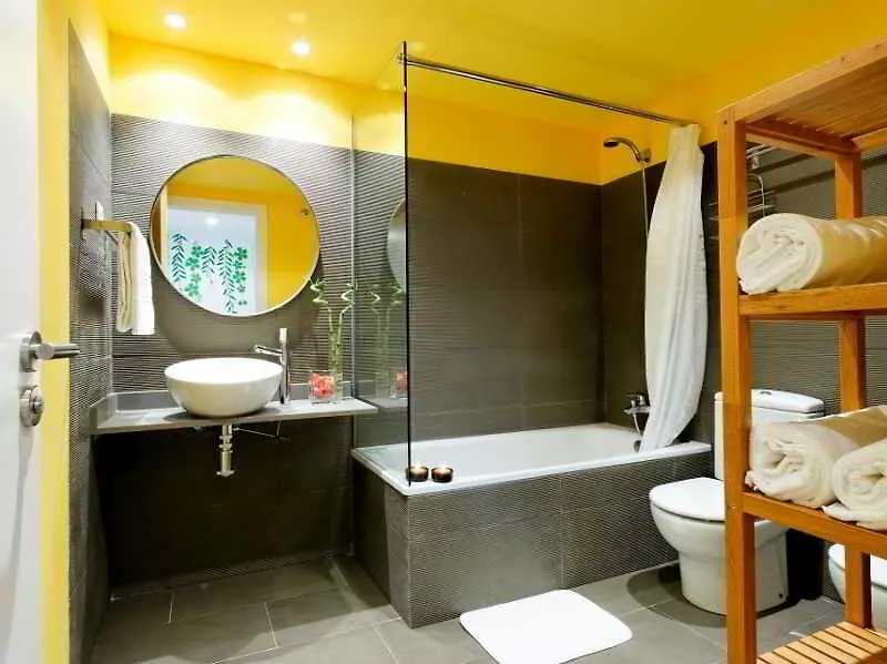 Inside Barcelona Apartments Sants